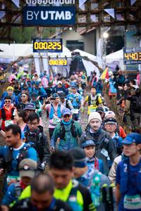 BIB: 000225, 440, 80323
                            <button type="button" onclick="openModal(13426846)" class="btn btn-primary btn-sm float-right btn-popup" data-toggle="modal" data-target=".modal-high-quality">
                        <i class="fas fa-shopping-cart"></i> Add to Cart
                    </button>
                                            <button type="button" onclick="isThisMe(13426846, true)" class="btn btn-success btn-sm float-right btn-popup btn-isme hidden" data-toggle="tooltip" data-placement="bottom" title="นี่คือรูปของคุณใช่ไหม คลิกที่นี่เพื่อเอาเข้าอัลบั้ม">
                        <i class="fas fa-plus"></i> Add to album
                    </button>
                    <button type="button" onclick="isThisMe(13426846, false)" class="btn btn-warning btn-sm float-right btn-popup btn-isnotme hidden">
                        <i class="fas fa-ban"></i> Remove from album
                    </button>